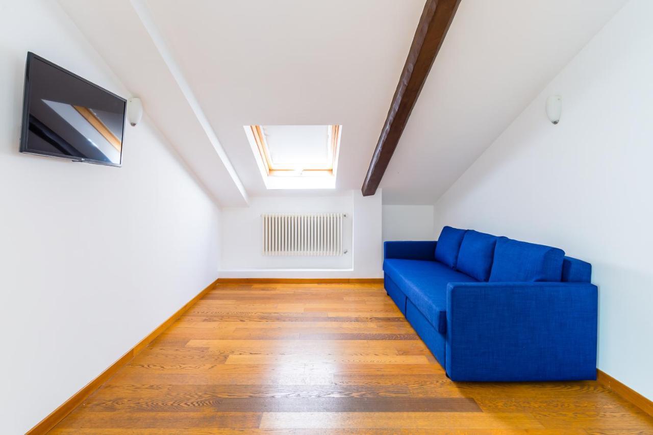 Attico Al Duomo By Napoliapartments Экстерьер фото