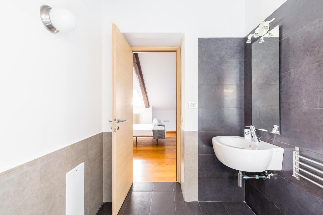 Attico Al Duomo By Napoliapartments Экстерьер фото