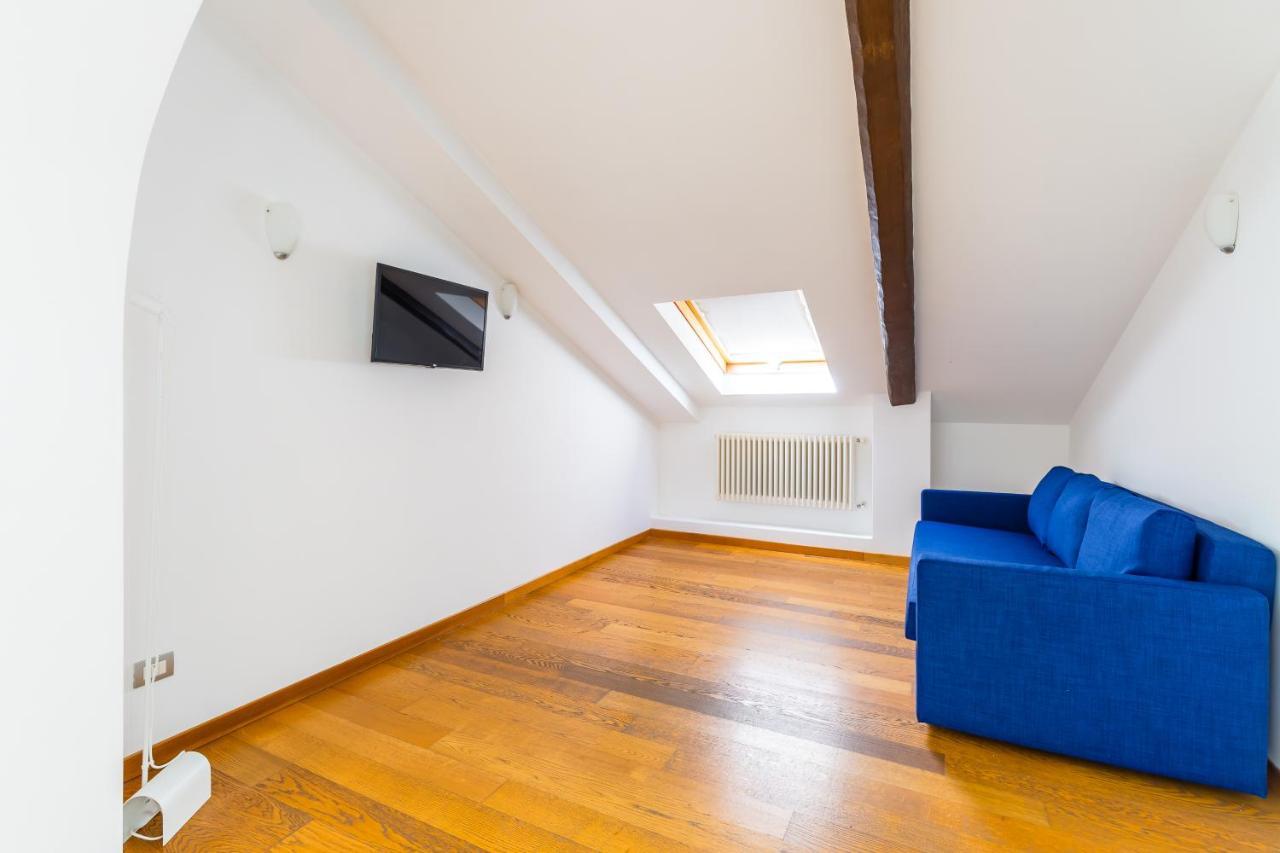 Attico Al Duomo By Napoliapartments Экстерьер фото