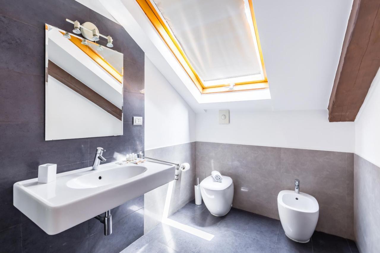 Attico Al Duomo By Napoliapartments Экстерьер фото